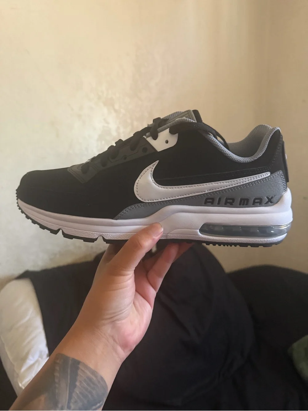 Nike Air Max LTD Black/White Athletic Sneakers